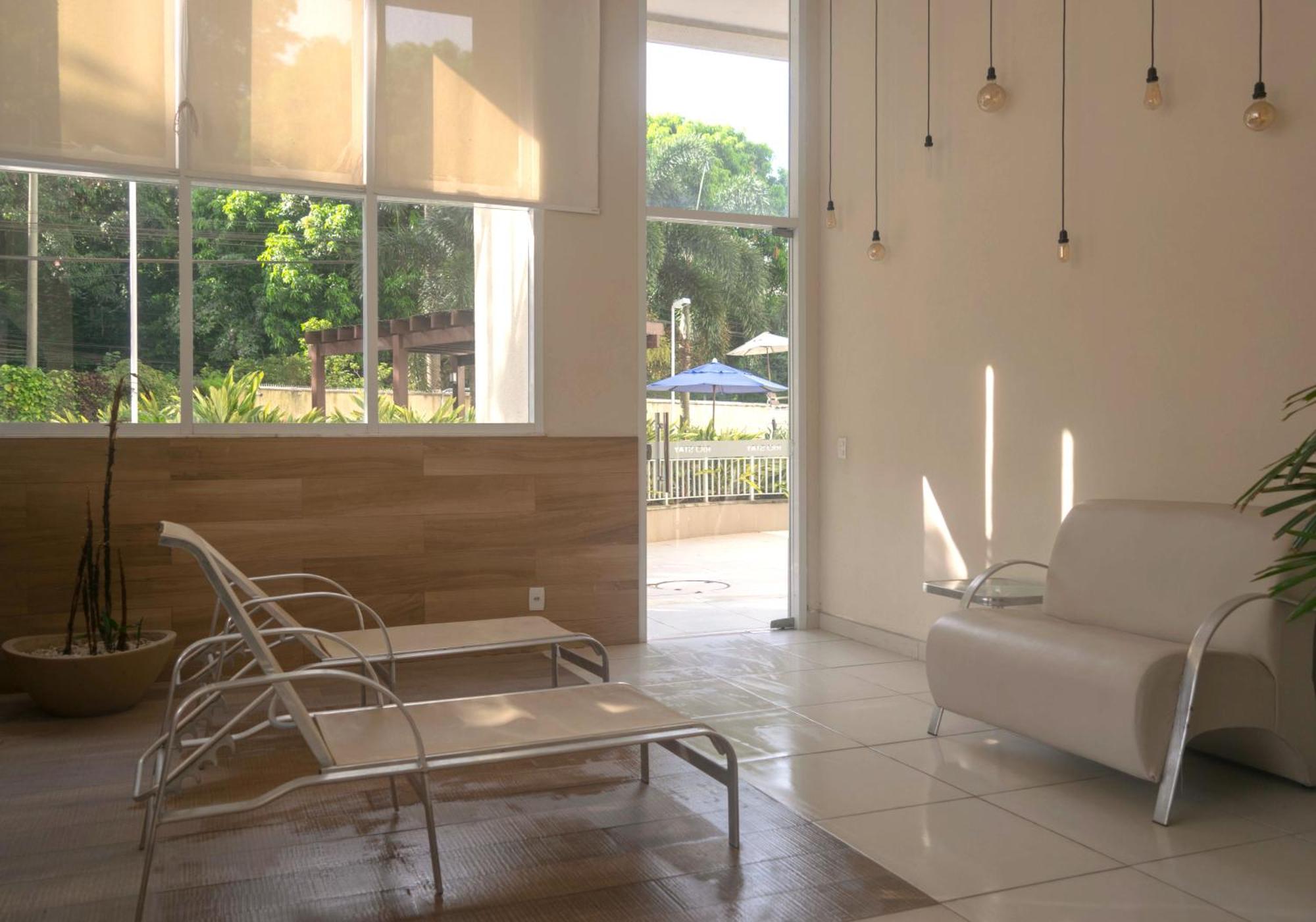 Prime Riocentro - & Flats Apartment